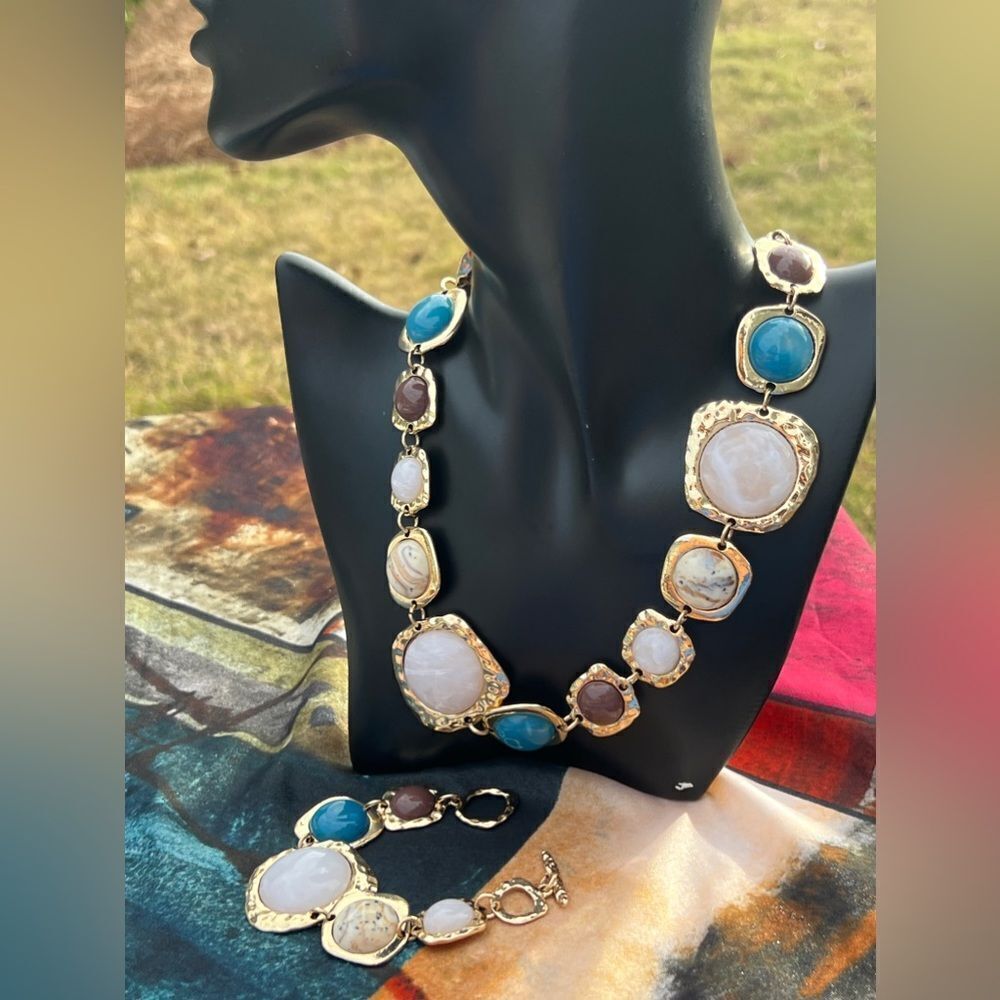 Vintage Inspired Multi-Stone Necklace Bracelet Set - Picture 13 of 14